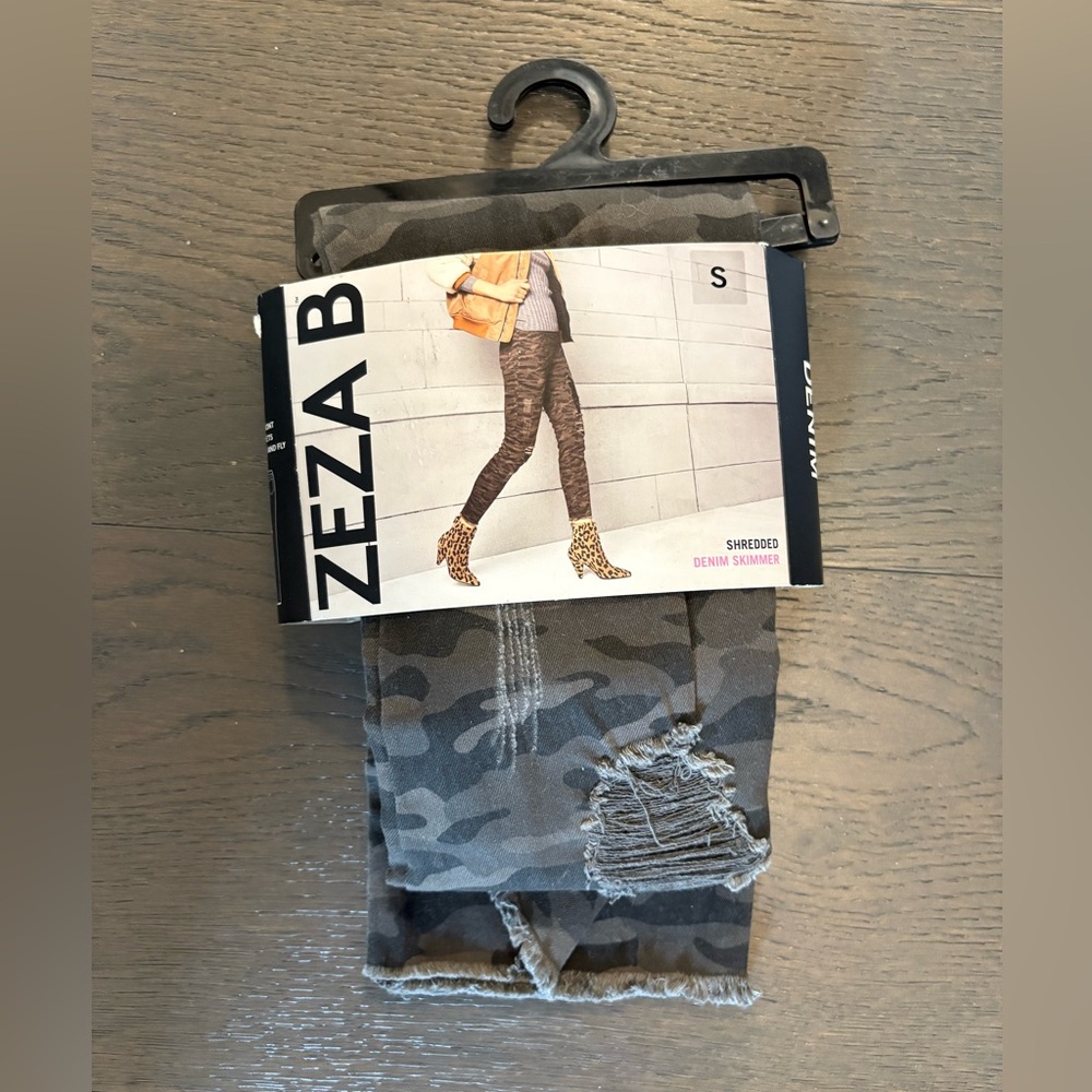 Zeza B camp denim jeans sz small (4/6) NWT retail $86